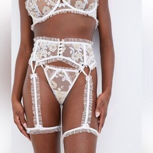 New! For Love and Lemons lace winter snow garter w leg cuffs 10166